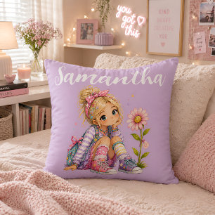 Coussin Nom de fille blonde personnalisé