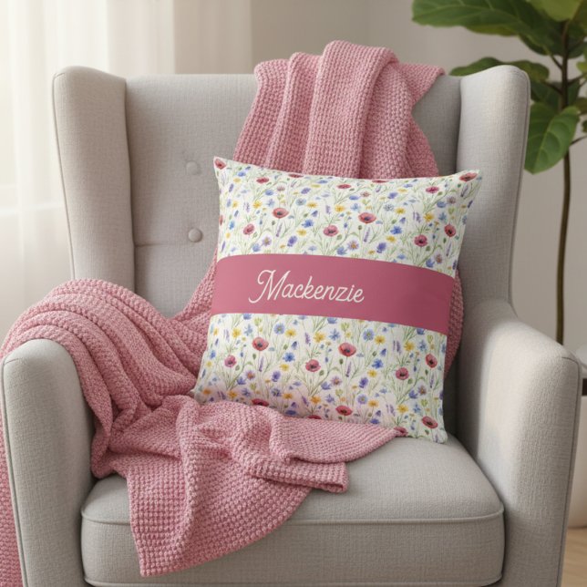 Coussin Nom de monogramme botanique de fleur sauvage rose  (Créateur téléchargé)