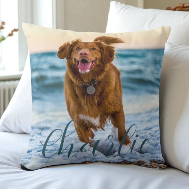 Coussin Nom de script de photo de chien personnalisé moder (Pet Photo Script Name Modern Personalized Dog Throw Pillow)