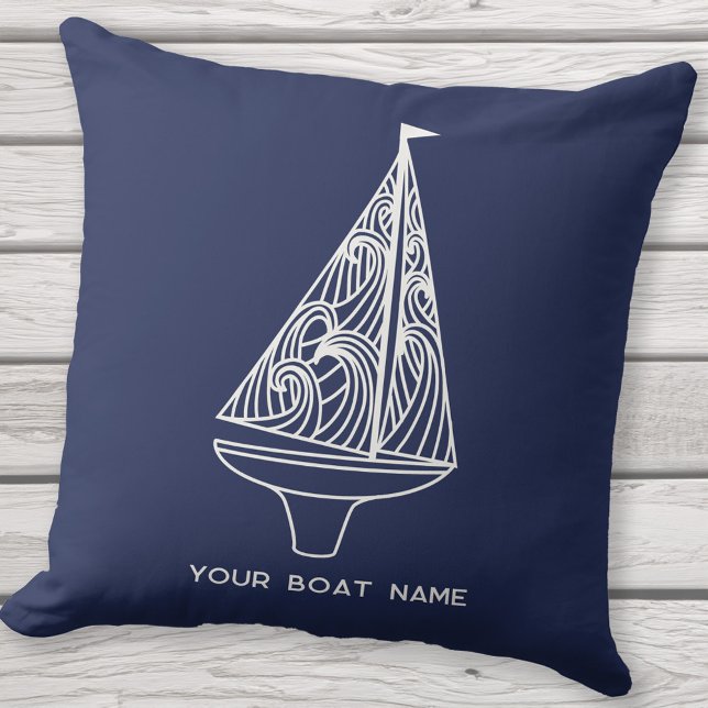 Coussin Nom du bateau à voiles Nautique Marine Bleue (Your boat name custom text sailing boat yacht navy blue outdoor throw pillow)