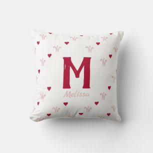 Coussin Nom du monogramme du Motif du coeur rouge mou