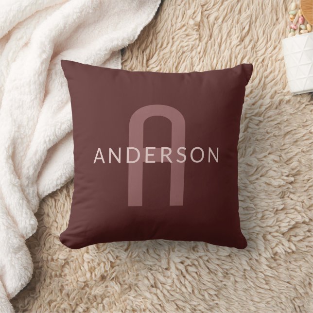 Coussin Nom Monogramme d'apparence moderne | Rouge marron (Couverture)