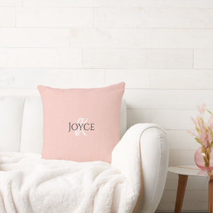 Coussin Nom personnalisé rose pâle Monogramme