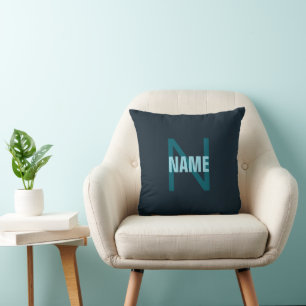 Coussin Nom simple en gras personnalisable en monogramme