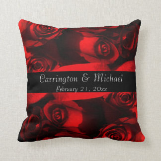 Coussin Noms/anniversaire - bouquet de rose de cramoisi