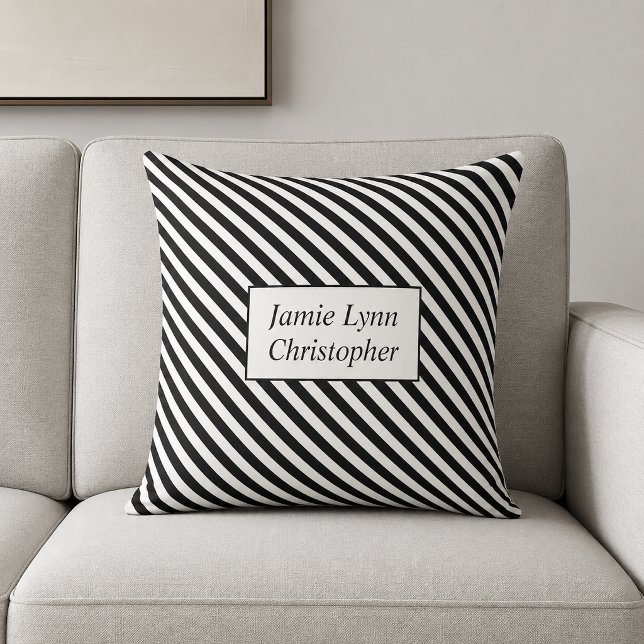 Coussin Noms de couples personnalisés rayures noires et bl (Créateur téléchargé)