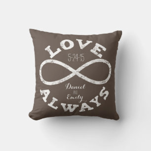 Coussin Noms de date de mariage d'amour d'infini, couleur