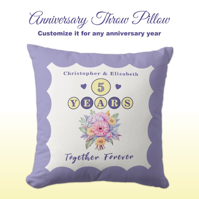 Coussin Noms du 5e anniversaire gerbera fleurs pourpre (Créateur téléchargé)