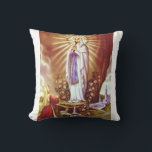Coussin Notre Dame de Lourdes<br><div class="desc">Notre-Dame de Lourdes est vénérée sous ce titre par l'église catholique romaine en raison de ses apparitions qui se sont produites à Lourdes,  France.</div>
