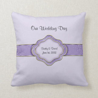 Coussin Notre jour du mariage (lilas)