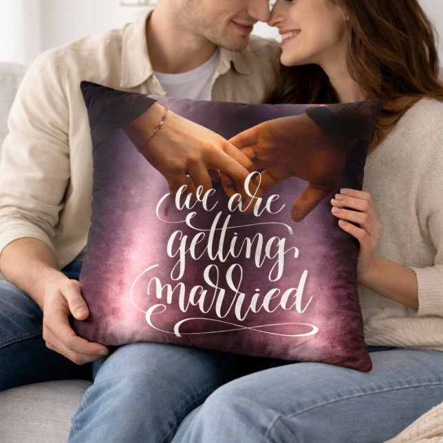Coussin Nous nous marions Engagement romantique (Créateur téléchargé)