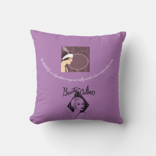 Coussin "Nous sommes tous MAD ici"