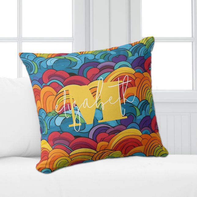 Coussin Nuages colorés super (Personalized or leave customization blank to remove monogram.)