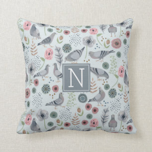 Coussin oiseaux monogramme bleu clair pigeon motif floral