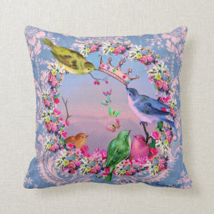 Coussin Oiseaux royaux par Bella Bella Studios
