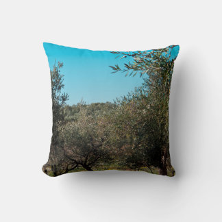 Coussin Oliviers dans le paysage des Pouilles en automne. 