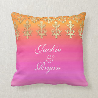 Coussin Or indien de rose de monogramme de mariage