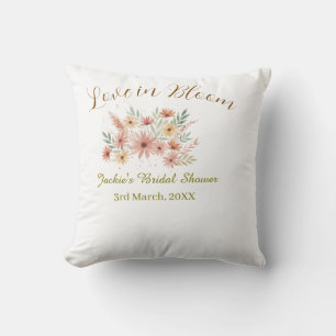 Coussin Orange boho amour en fleurs nom de la baby shower 