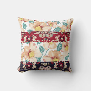 Coussin Orange fleurs vintages avec paisley borde sans sou