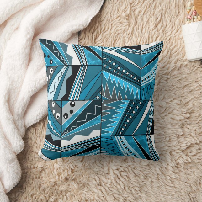 Coussin Ornement ethnique bleu monochrome. (Couverture)