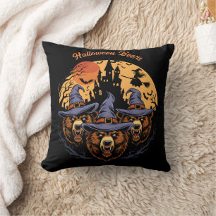 Coussin Ours d'Halloween en casquette sorcier la nuit