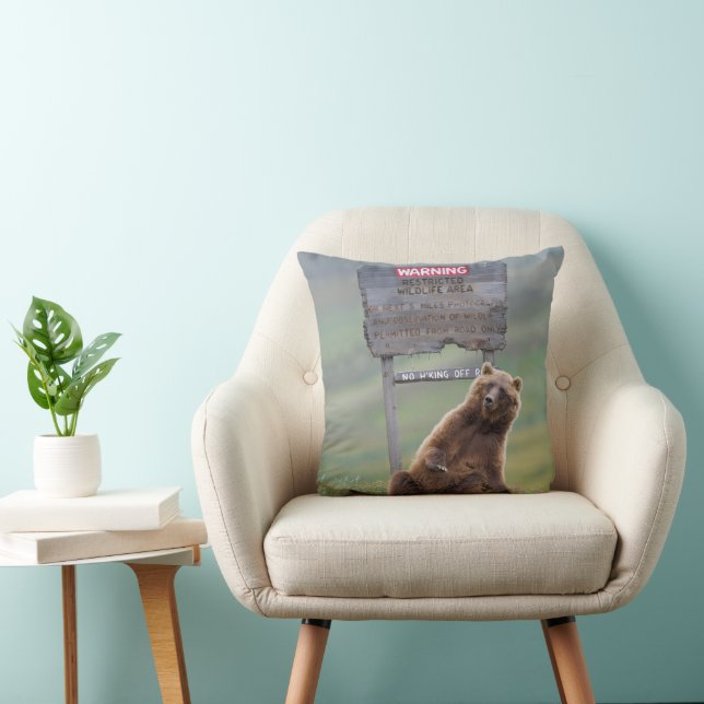 Coussin Ours Grizzly Joue Avec Un Panneau (Chaise)