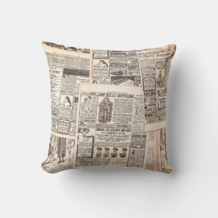 Coussin Pages de journaux avec publicité antique. La femme