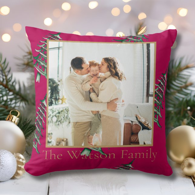 Coussin Pagode verte rouge Joyeux sapin de Noël 1 photo (Red green Pagoda Merry Christmas Tree 1-Photo Throw Pillow)
