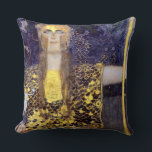 Coussin Pallas Athena, Gustav Klimt<br><div class="desc">Gustav Klimt (14 juillet 1862 - 6 février 1918) était un peintre symboliste autrichien et l'un des membres les plus importants du mouvement de sécession de Vienne. Klimt est réputé pour ses peintures, ses peintures murales, ses croquis et autres objets d'art. En plus de ses oeuvres figuratives, qui comprennent des...</div>