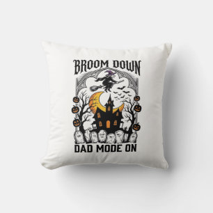 Coussin Papa sorcière balai d'Halloween cassé graphique vi
