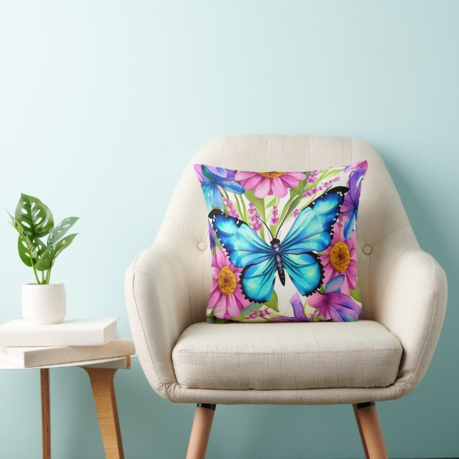 Coussin Papillon bleu dans un champ de fleurs (Chaise)