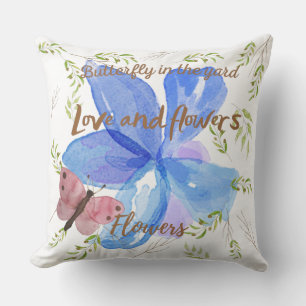 Coussin Papillon dans la cour mignonne aquarelle moderne