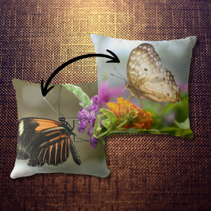 Coussin Papillon de la photographie de la nature sur la fl