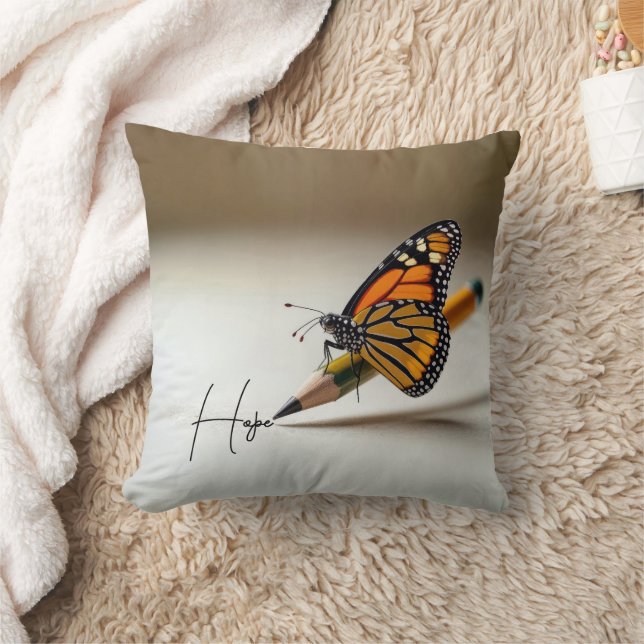 Coussin Papillon Espoir et Monarque sur un Crayon (Couverture)