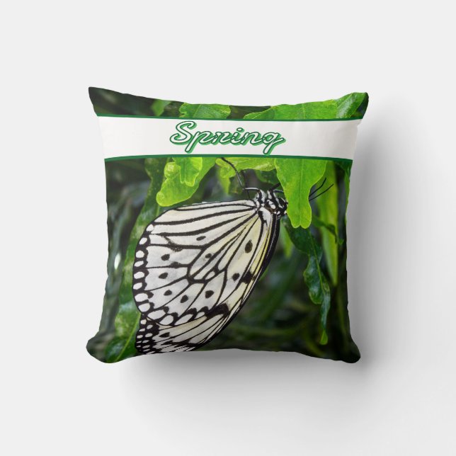 Coussin Papillon noir et blanc sur Green Custom Name (Recto)