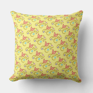 Coussin Papillon orange avec fleurs de printemps Carré Cou