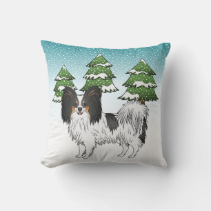 Coussin Papillon tricolore mignon dans une forêt hivernale