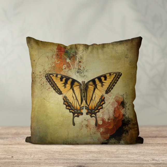 Coussin Papillon Vintage Swallowtail (Créateur téléchargé)