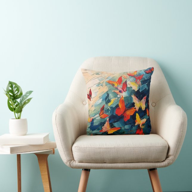 Coussin Papillons en mouvement – Vol abstrait expressif (Chaise)