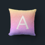 Coussin Parties scintillant à étincelle rose pourpre Nom d<br><div class="desc">Ombre violet et rose Rainbow Pastel Sparkle Parties scintillant Nom et Coussin initial. La coussin est le cadeau idéal pour quelqu'un qui décorera sa chambre en violet et rose.</div>