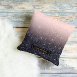 Coussin Parties scintillant moderne noire et rose Étincell<br><div class="desc">Parties scintillant moderne noire et rose Étincelles Nom</div>