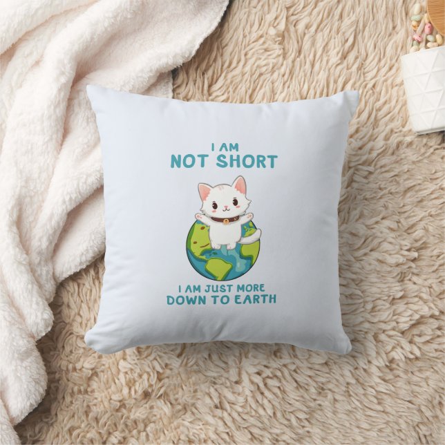 Coussin Pas court, juste vers la terre - Humour de chat (Couverture)