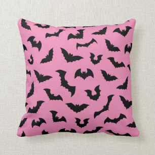 Coussin Pastel goth chauve-souris rose motif halloween