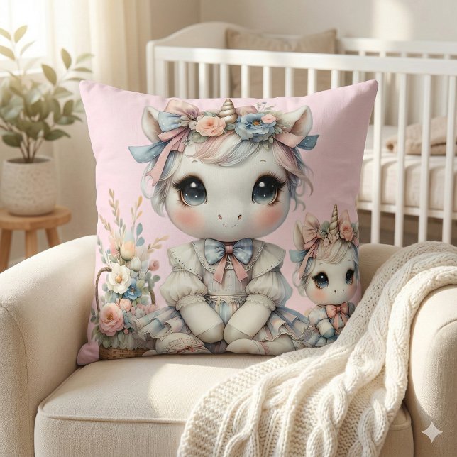 Coussin Pastel Kawaii Licorne Duo Mère Fille Rose (Pastel Kawaii Unicorn Mother Daughter Duo Pink Throw Pillow Mockup A)