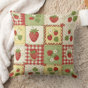 Coussin Patchwork de fraises pour pique-nique (6)