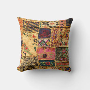 Coussin Patchwork indien : Tissu du marché de Hampi.