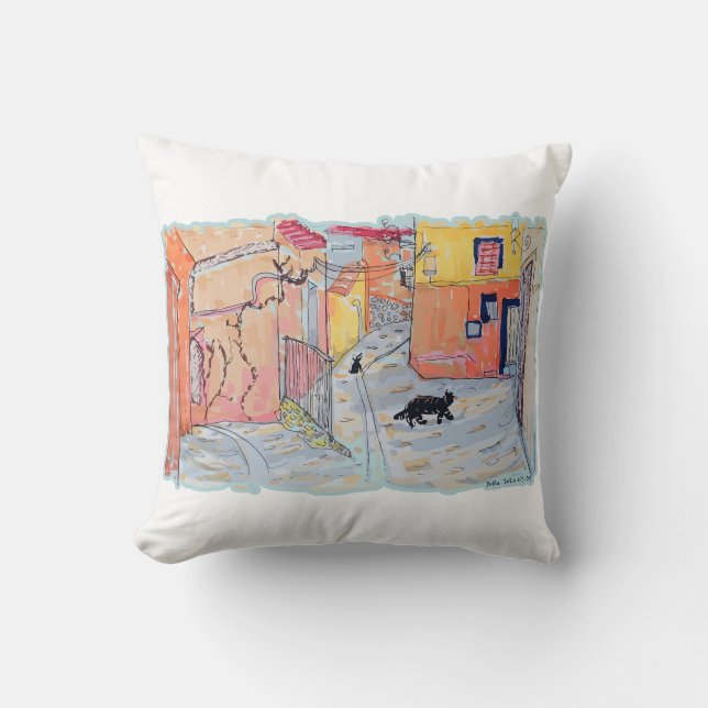 Coussin Pattes noires dans une ruelle inondée de soleil (Recto)