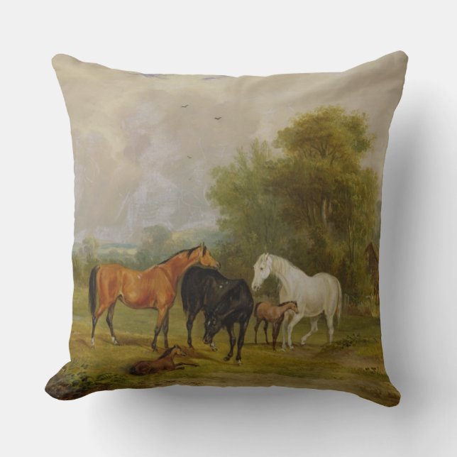 Coussin Pâturage de chevaux : Juments et poulains dans un (Recto)