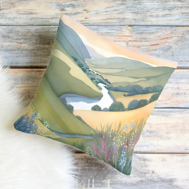 Coussin Paysage de collines ondoyantes | Aquarelle Belle (Créateur téléchargé)