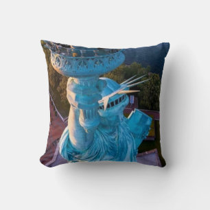 Coussin Paysage de New York, Flambeau de la Statue de la L